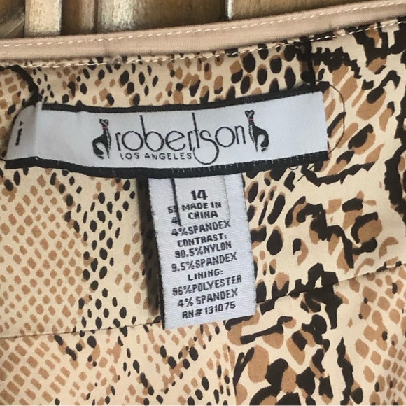 ♥Sale♥ Stunning Leopard and Lace Reversible Skirt 14 - Picture 5 of 14